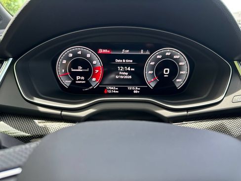 Certified 2024 Audi SQ5 Premium Plus w/ Premium Plus Package AWD/4WD image 31