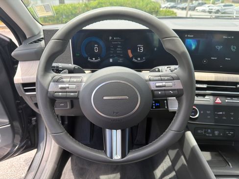 Used 2025 Hyundai Sonata SEL FWD image 24