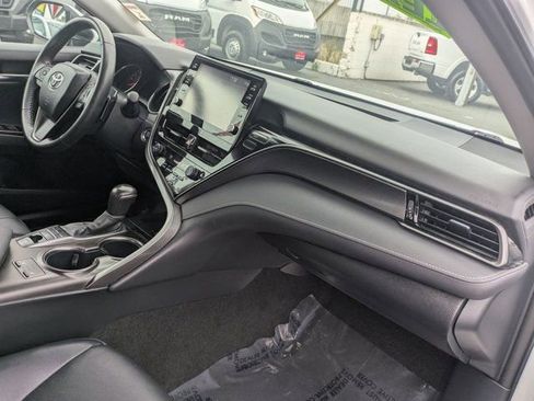 Used 2024 Toyota Camry XSE FWD image 6