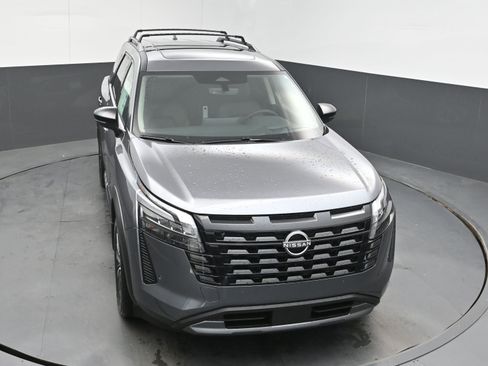 New 2026 Nissan Pathfinder Platinum FWD image 33