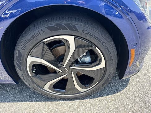 Used 2022 Kia EV6 GT-Line w/ GT-Line White Seat Package AWD/4WD image 12