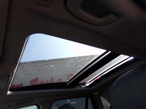 Used 2016 BMW X5 xDrive50i w/ Dynamic Handling Package image 7