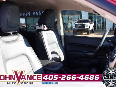 Used 2020 GMC Canyon Denali image 16
