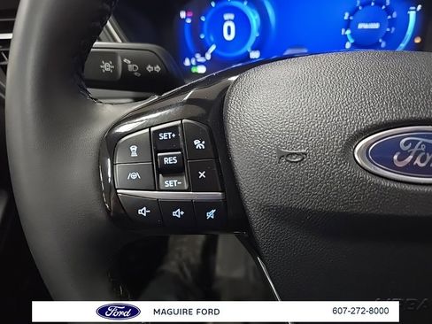 Used 2022 Ford Escape SEL w/ Technology Package image 22