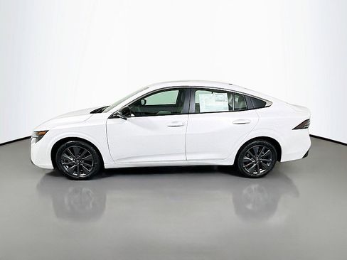 New 2026 Nissan Sentra SL w/ Floor Mat Package FWD image 4