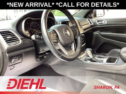 Used 2020 Jeep Grand Cherokee Altitude AWD/4WD image 23