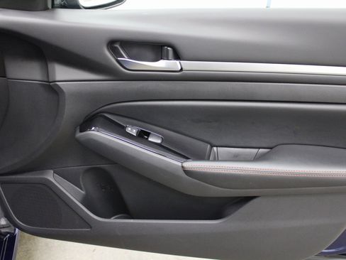 Used 2024 Nissan Altima 2.5 SR image 26