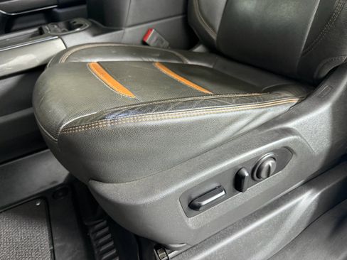 Used 2021 GMC Sierra 3500 AT4 w/ Gooseneck/5TH Wheel Package image 18