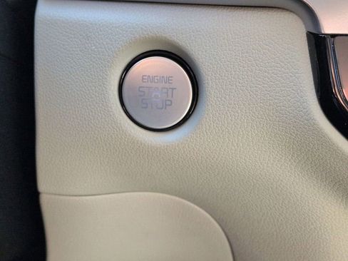 New 2026 Kia Sorento EX image 17