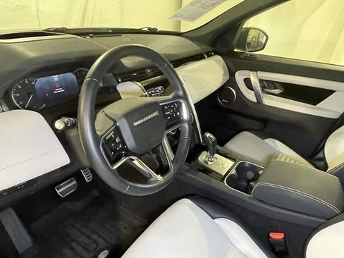 Used 2023 Land Rover Discovery Sport SE R-Dynamic AWD/4WD image 4