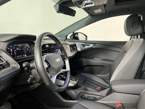 Used 2024 Audi Q4 e-tron Premium Plus w/ Premium Plus image 24