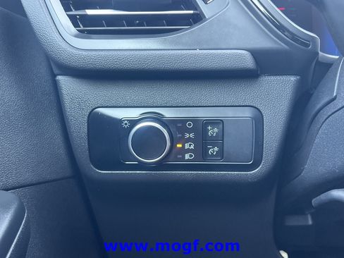 Certified 2025 Ford Escape ST-Line FWD image 16