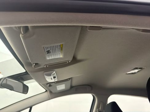 New 2025 Nissan Versa SV w/ Trunk Package image 16