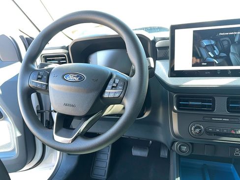 New 2025 Ford Maverick XLT image 24