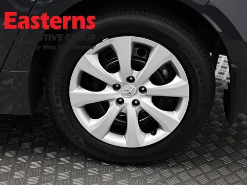 Used 2025 Toyota Corolla LE FWD image 32