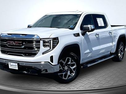 Used 2024 GMC Sierra 1500 SLT w/ SLT Premium Plus Package