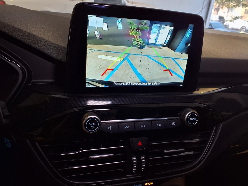 Used 2025 Ford Escape ST-Line FWD image 7