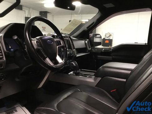 Used 2019 Ford F150 Platinum w/ Equipment Group 701A Luxury AWD/4WD image 28