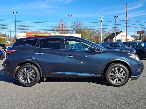 Used 2017 Nissan Murano S w/ Navigation Package image 8