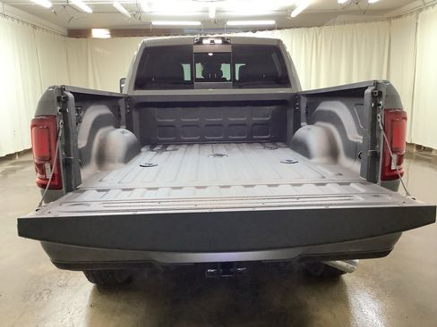 New 2026 RAM 2500 Laramie AWD/4WD image 8