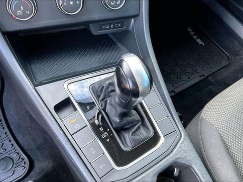 Used 2021 Volkswagen Jetta image 28