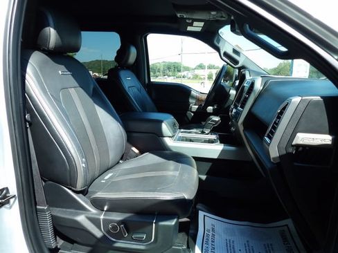 Used 2015 Ford F150 Platinum w/ Equipment Group 701A Luxury AWD/4WD image 17