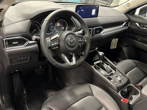 New 2025 MAZDA CX-5 AWD 2.5 S w/ Preferred Package image 3