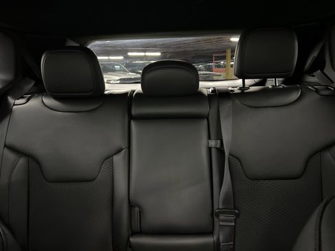 Used 2025 Jeep Compass Latitude w/ Altitude Special Edition image 22