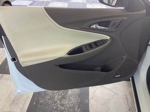 Used 2024 Chevrolet Malibu LT image 22