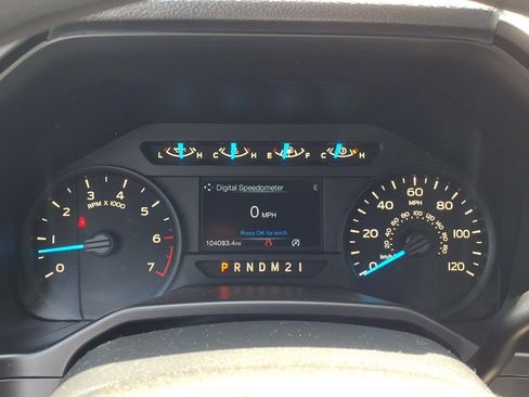 Used 2015 Ford F150 XL w/ Equipment Group 101A Mid AWD/4WD image 6