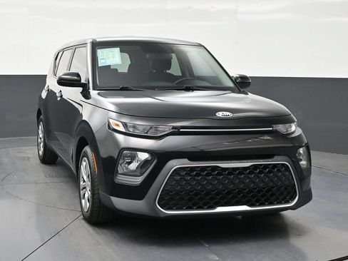 Used 2021 Kia Soul LX FWD image 7