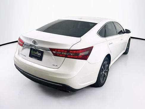 Used 2016 Toyota Avalon XLE FWD image 9