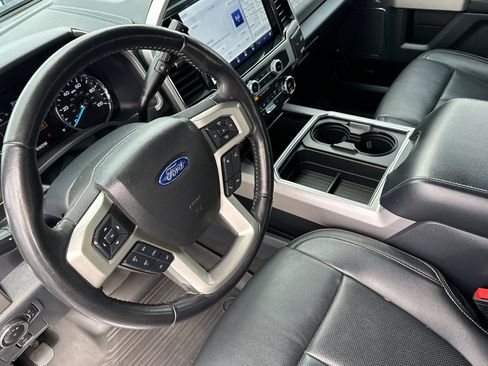 Used 2022 Ford F250 Lariat w/ Lariat Value Package image 11