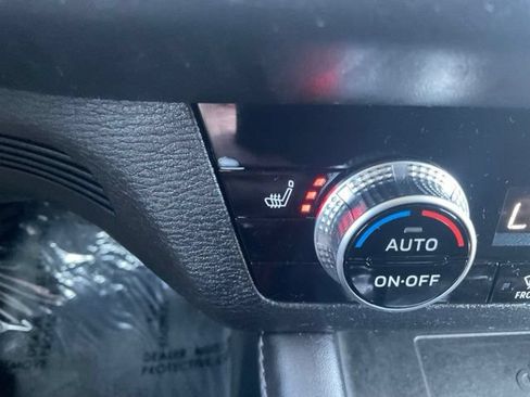 Used 2024 Mitsubishi Outlander SE FWD image 20
