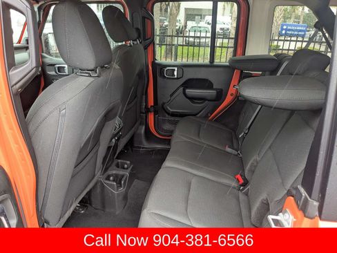 Used 2023 Jeep Wrangler Unlimited Sport AWD/4WD image 13