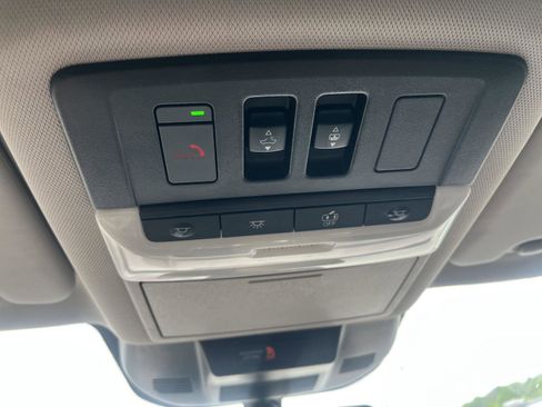 Used 2023 Nissan Rogue SL w/ SL Premium Package FWD image 27