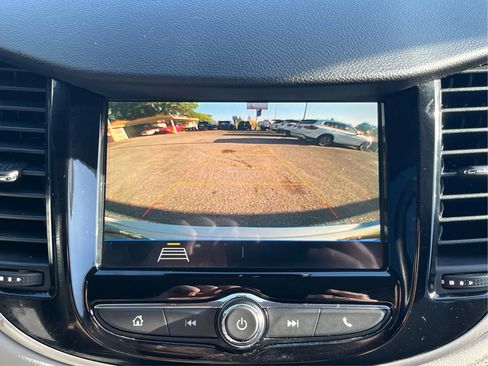 Used 2019 Chevrolet Trax LS FWD image 32