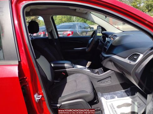 Used 2015 Dodge Journey American Value Package w/ Flexible Seating Group image 21