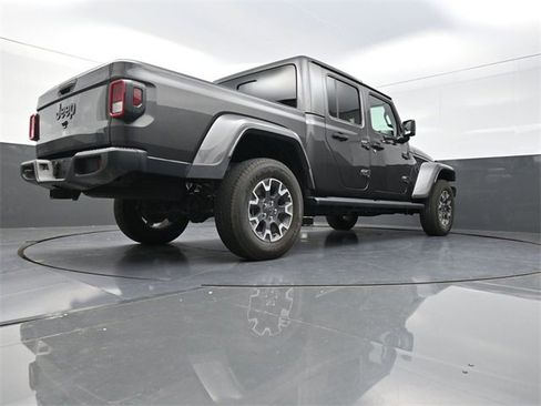 New 2025 Jeep Gladiator Sport w/ Premium Package image 23