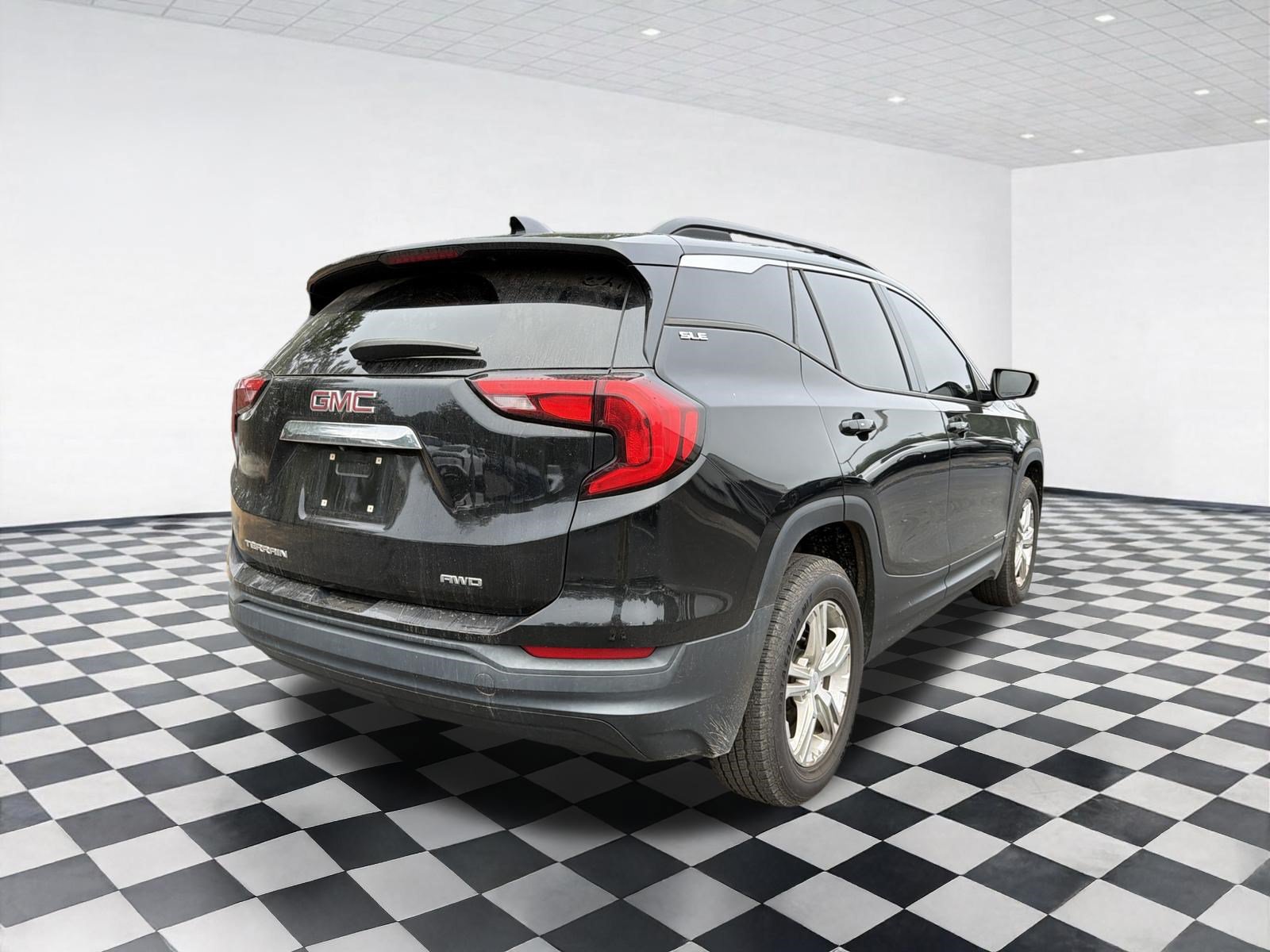 Used 2019 GMC Terrain SLE w/ Driver Convenience Package AWD/4WD image 4