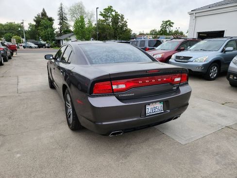 Used 2014 Dodge Charger R/T image 3