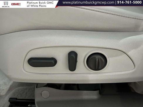 Used 2022 GMC Acadia SLT w/ Preferred Package image 33