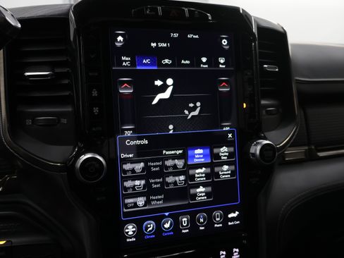 Used 2022 Ford F250 XLT w/ Black Appearance Package AWD/4WD image 59