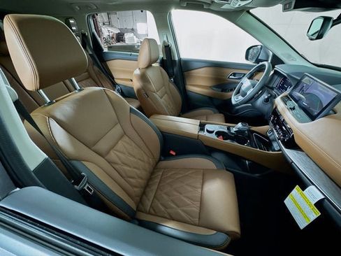 New 2026 Nissan Rogue Platinum AWD/4WD image 25
