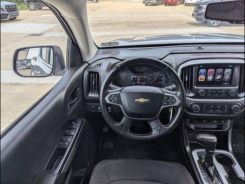 Used 2016 Chevrolet Colorado LT w/ LT Convenience Package AWD/4WD image 3