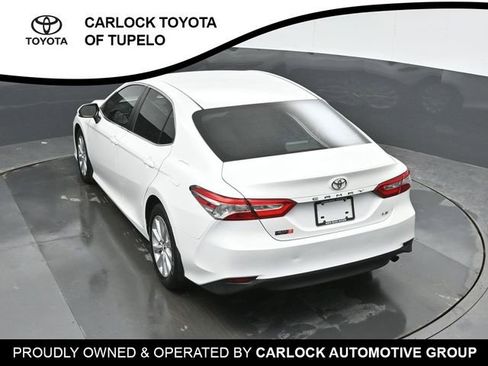 Used 2018 Toyota Camry LE image 31