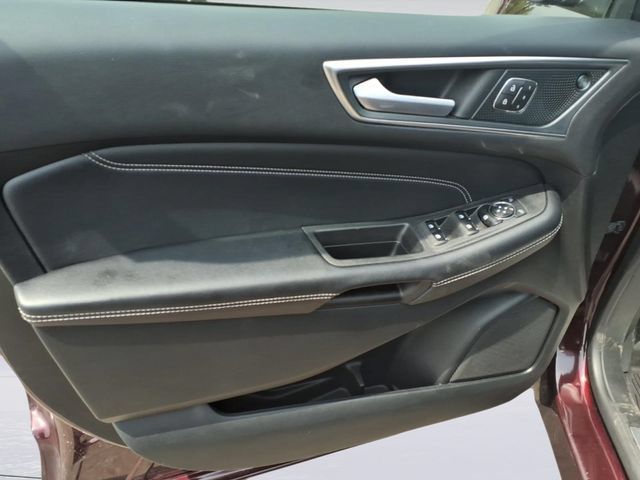 Certified 2024 Ford Edge Titanium AWD/4WD image 11