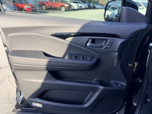 Used 2026 Honda Ridgeline Black Edition image 24