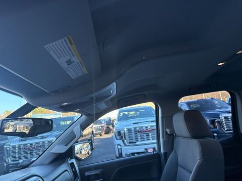 Used 2018 GMC Sierra 1500 SLE w/ SLE Value Package image 15