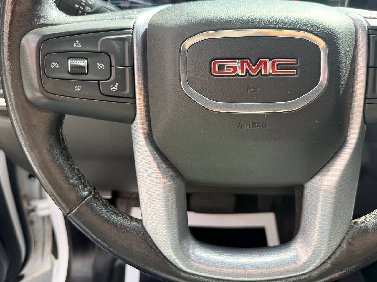 Used 2019 GMC Sierra 1500 SLT AWD/4WD image 23